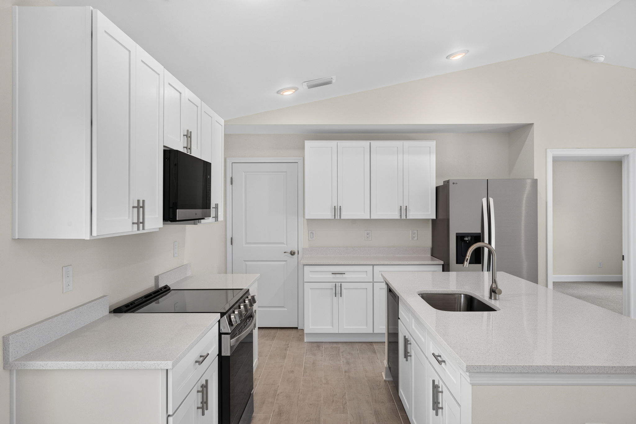 Kitchen 1 of 4