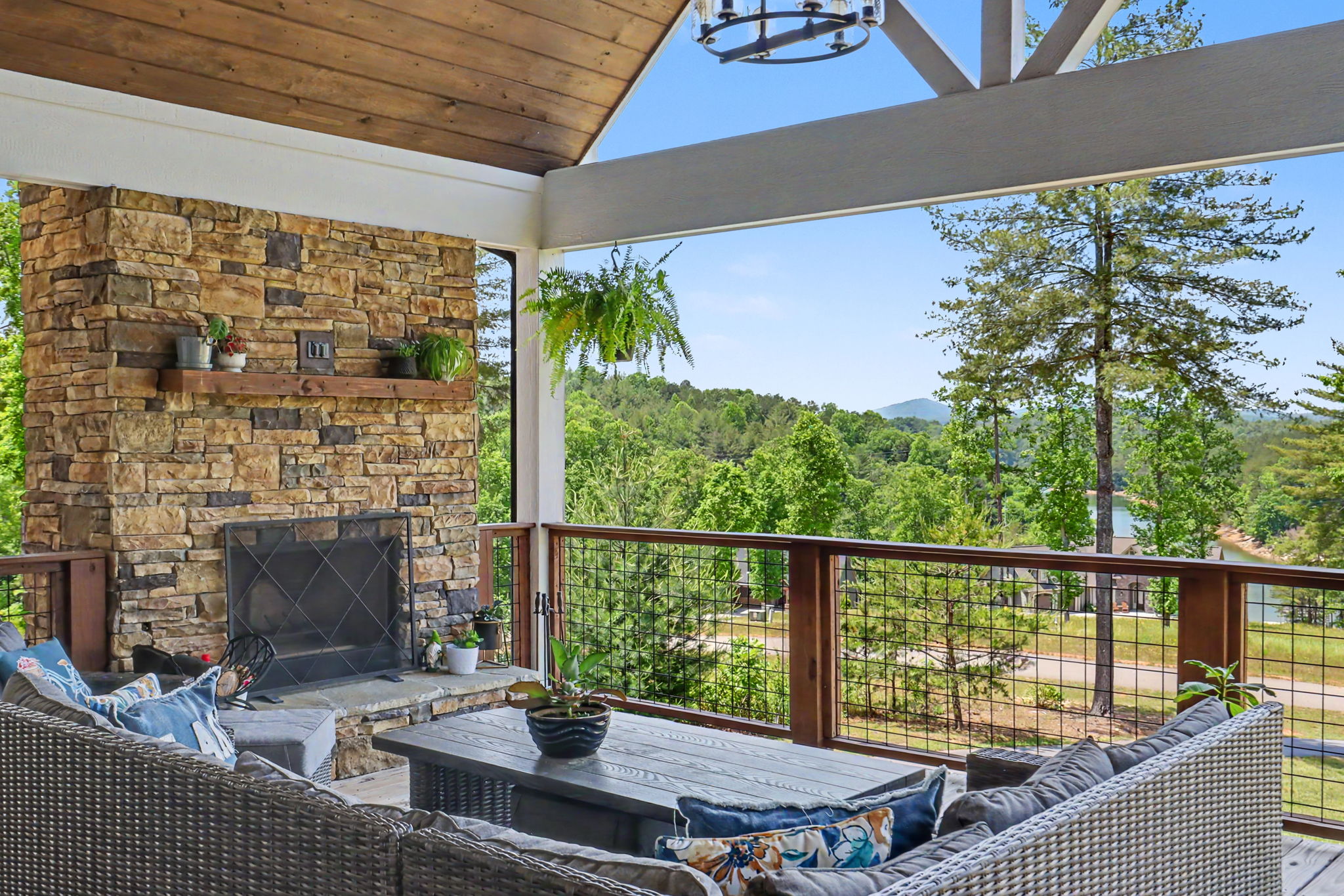  Photo 175