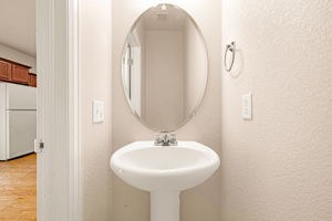  Photo 30