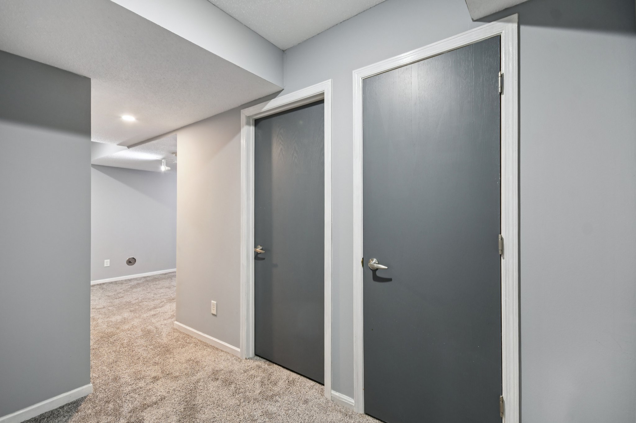 Village Way-S0511-056.jpg