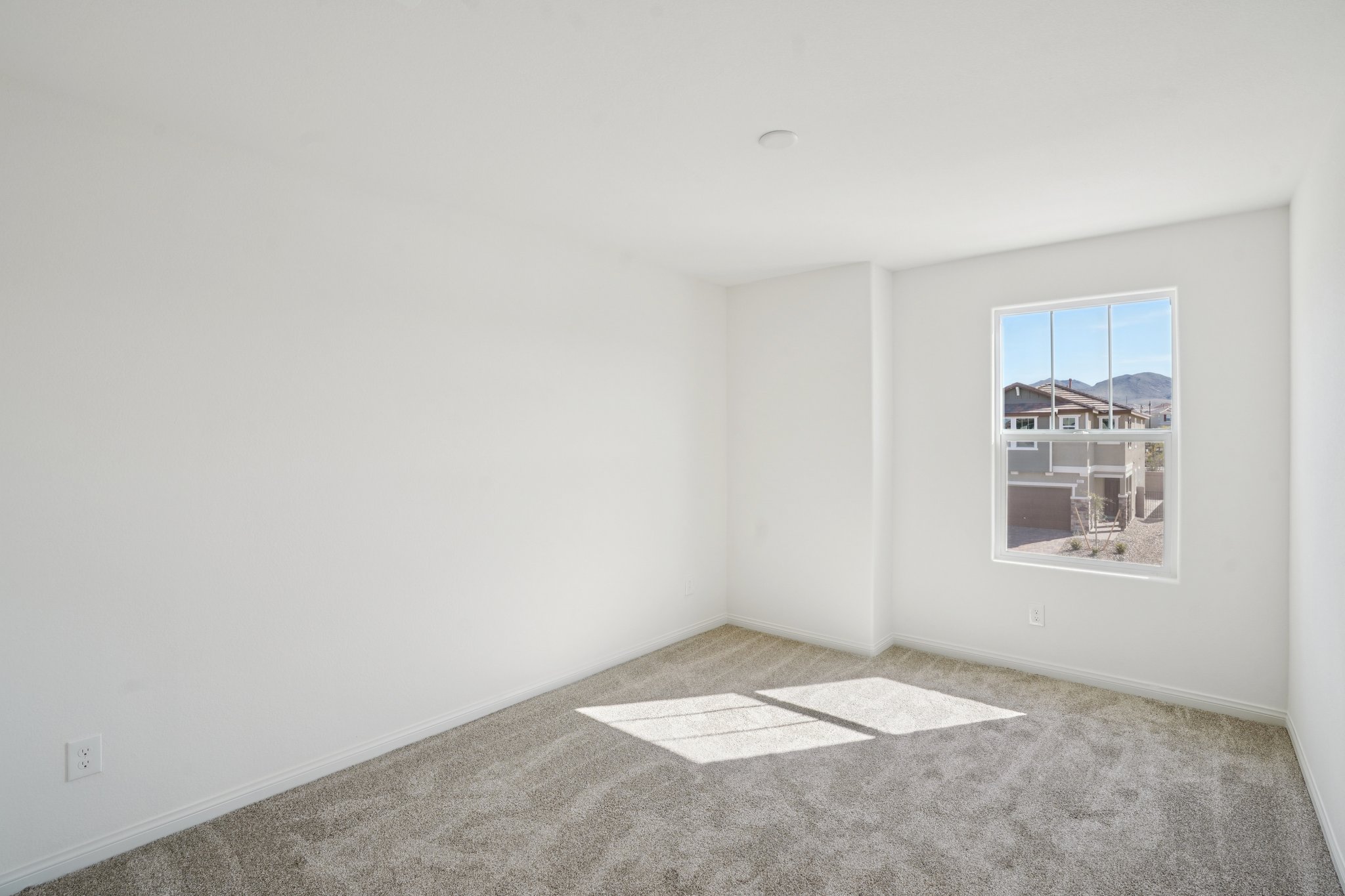 3592 Mascali Ave-S1502-017.jpg