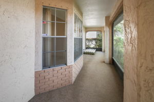 Front Patio - 495A0488 (1)