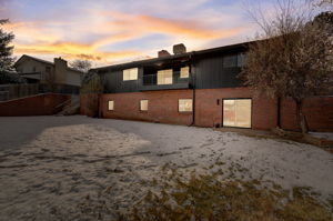 S Poplar St - VT-002