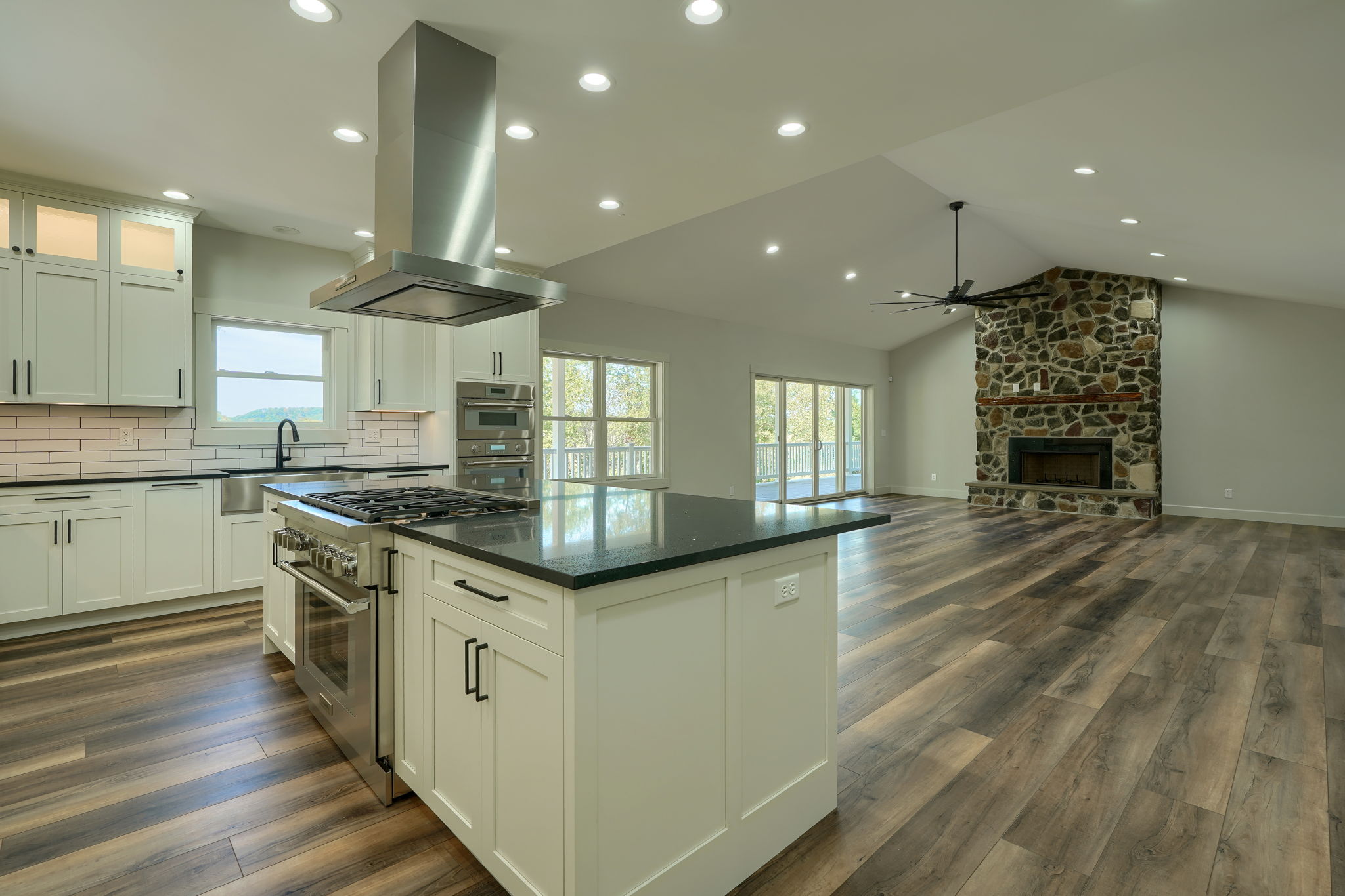 3597 Country Club Rd SW (18)