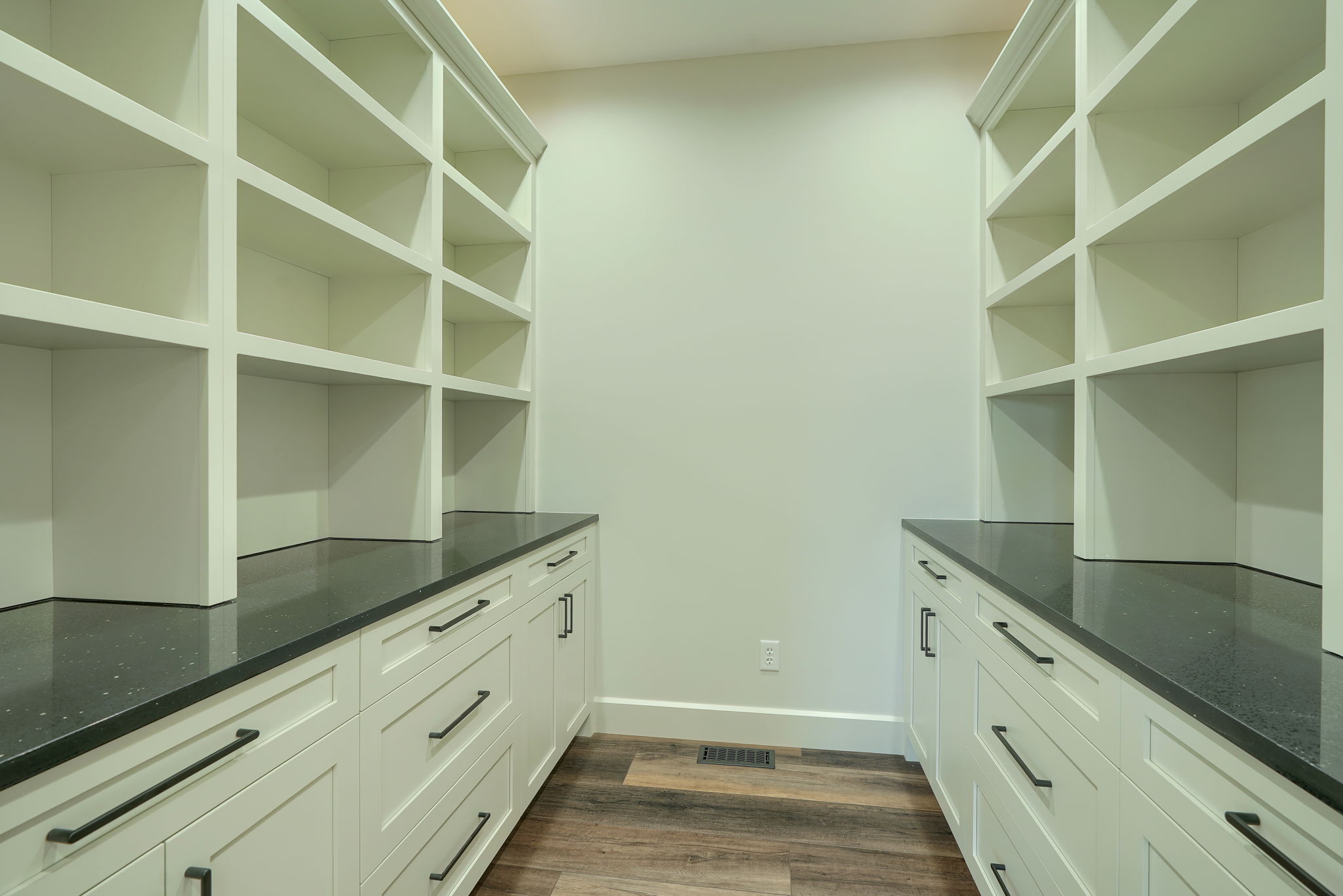 3597 Country Club Rd SW (27)