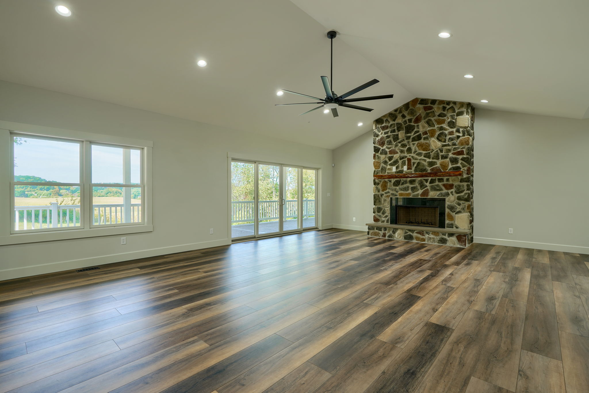 3597 Country Club Rd SW (29)