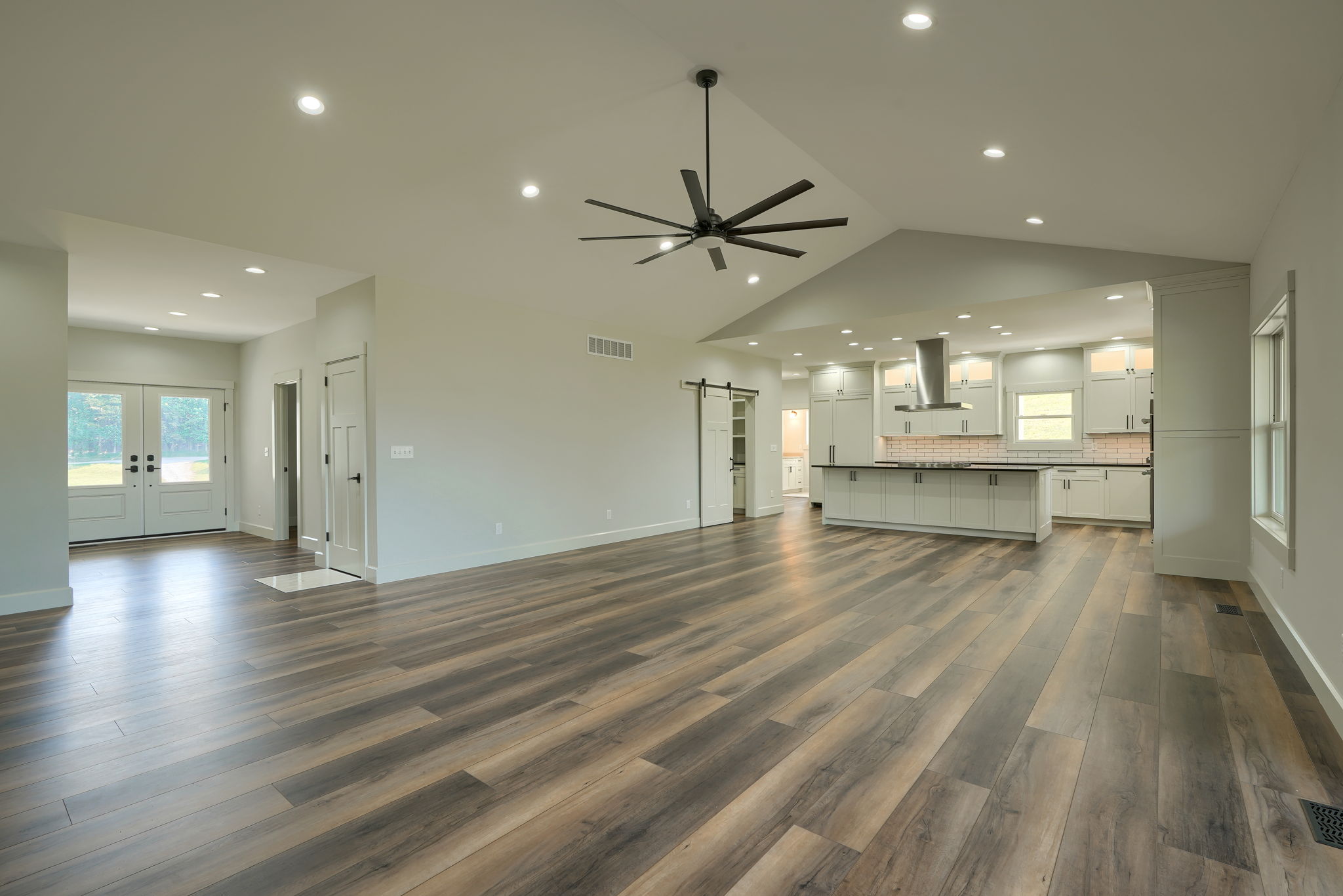 3597 Country Club Rd SW (34)