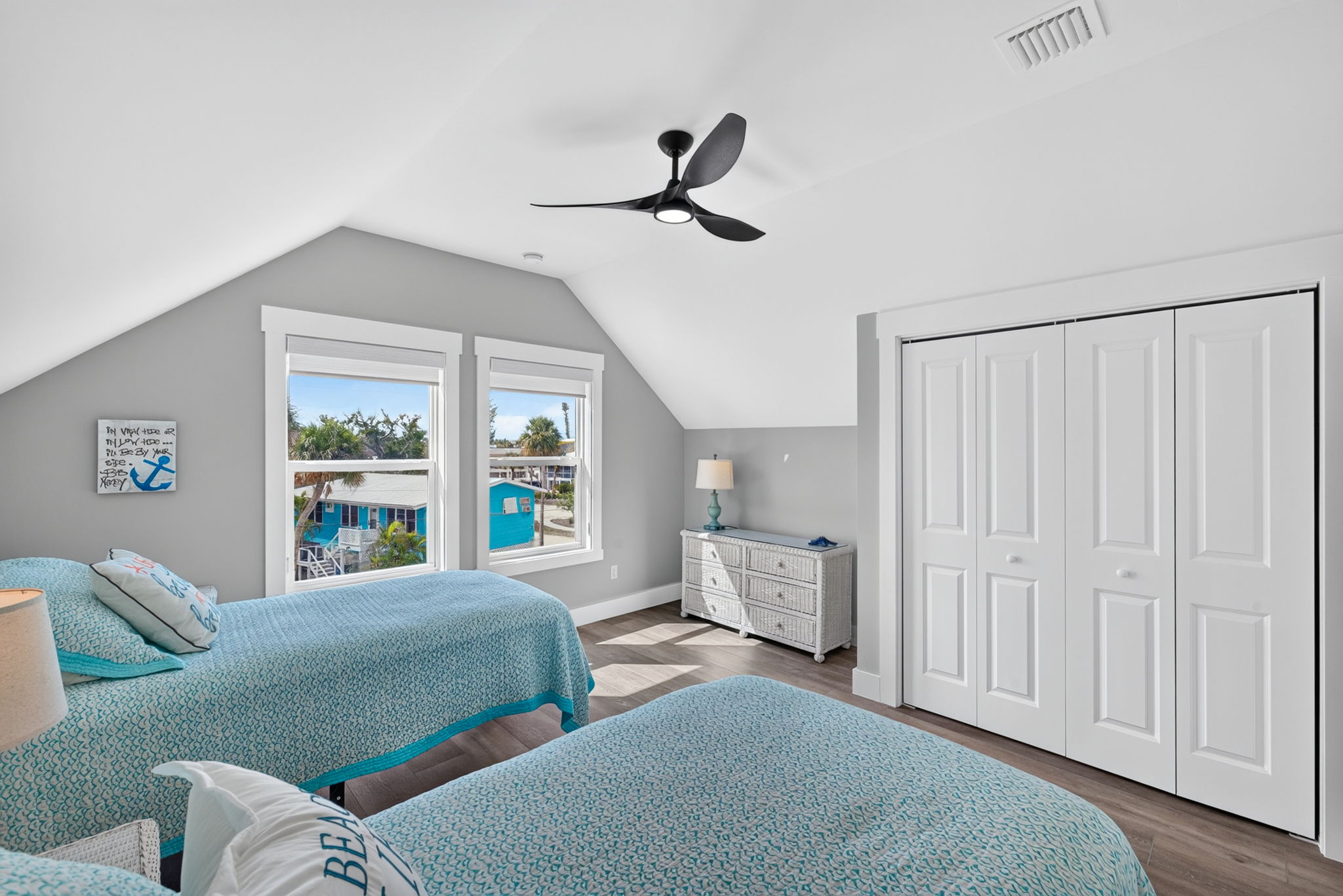 Guest Bedroom 2 - 2 of 2