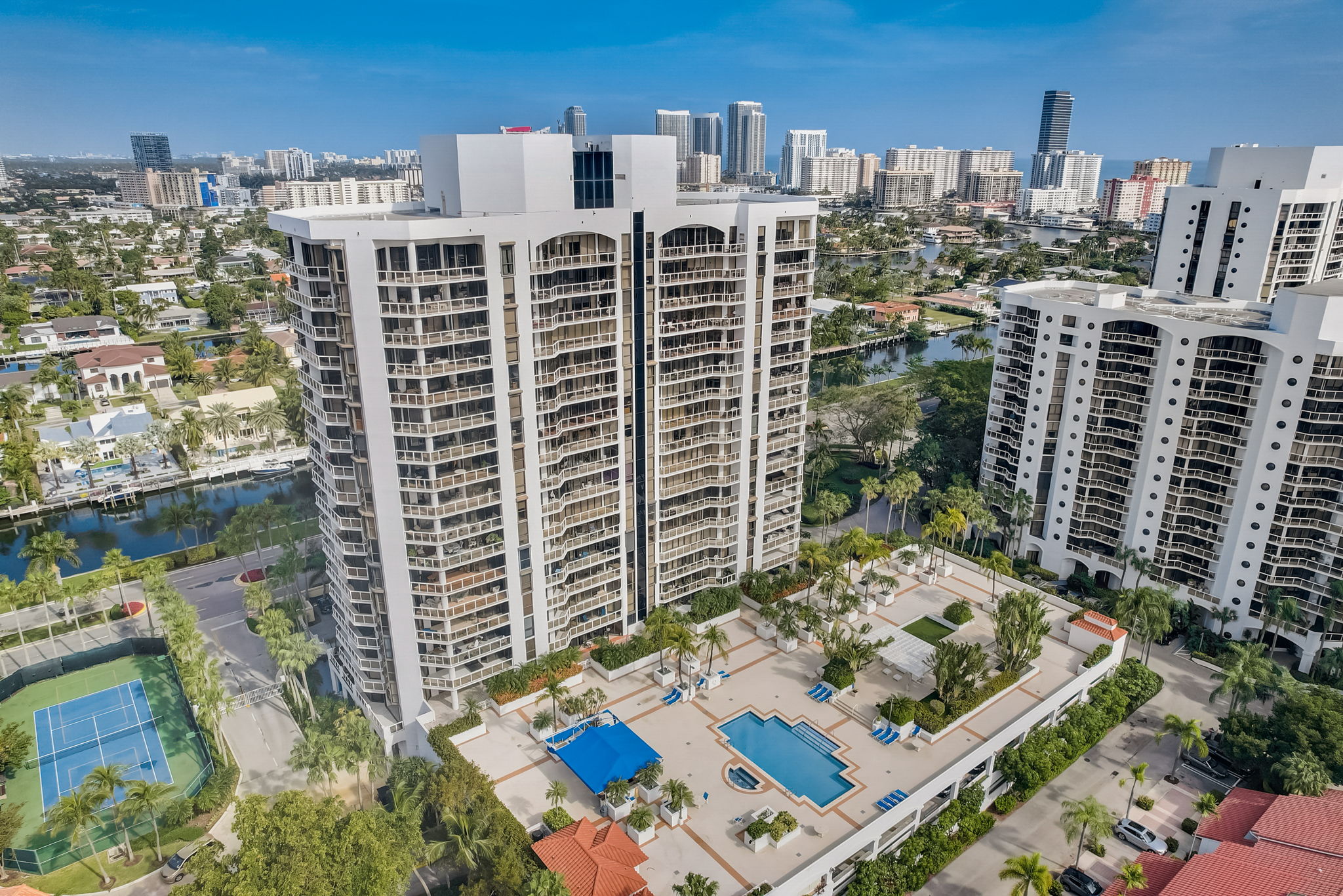 Yacht Club Dr Apt 304-048