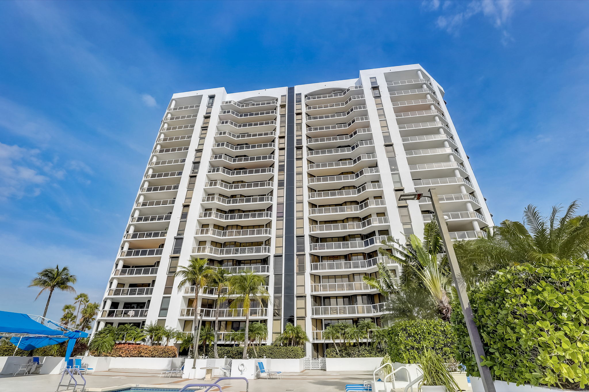 Yacht Club Dr Apt 304-034