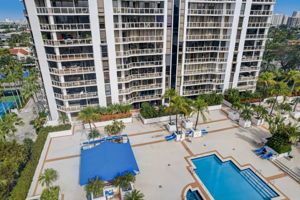 Yacht Club Dr Apt 304-044