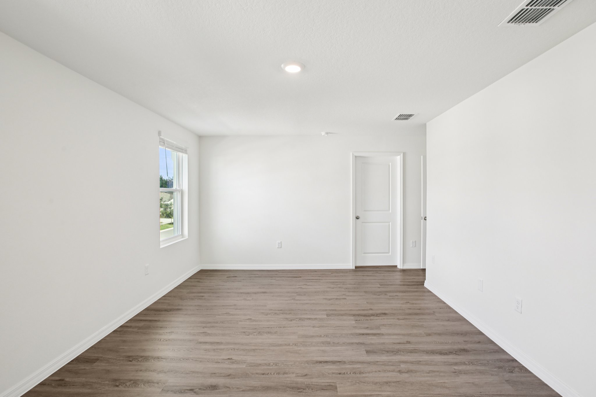 Sunflower Hill Dr-S2711-025.jpg