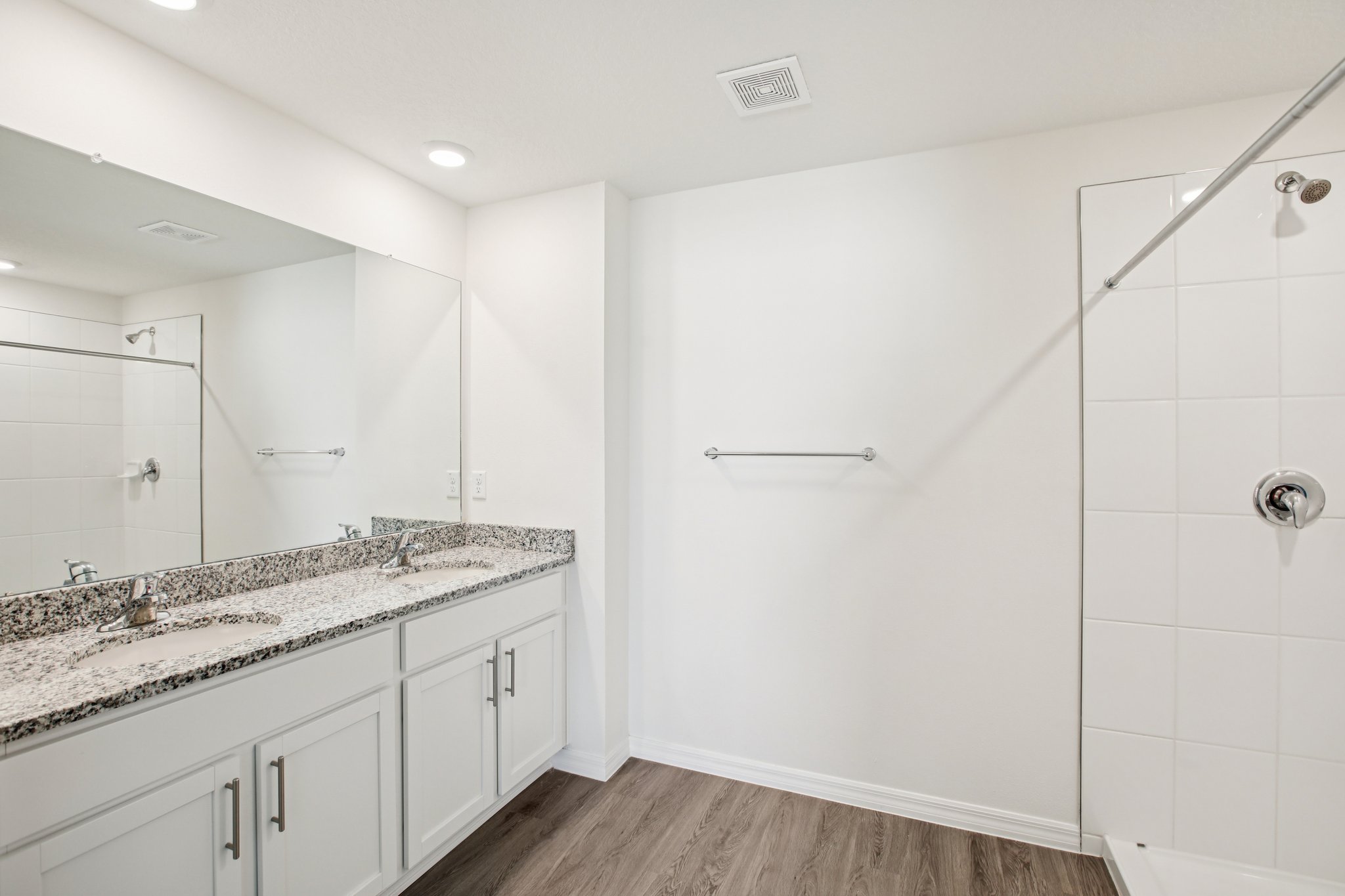 Sunflower Hill Dr-S2711-026.jpg