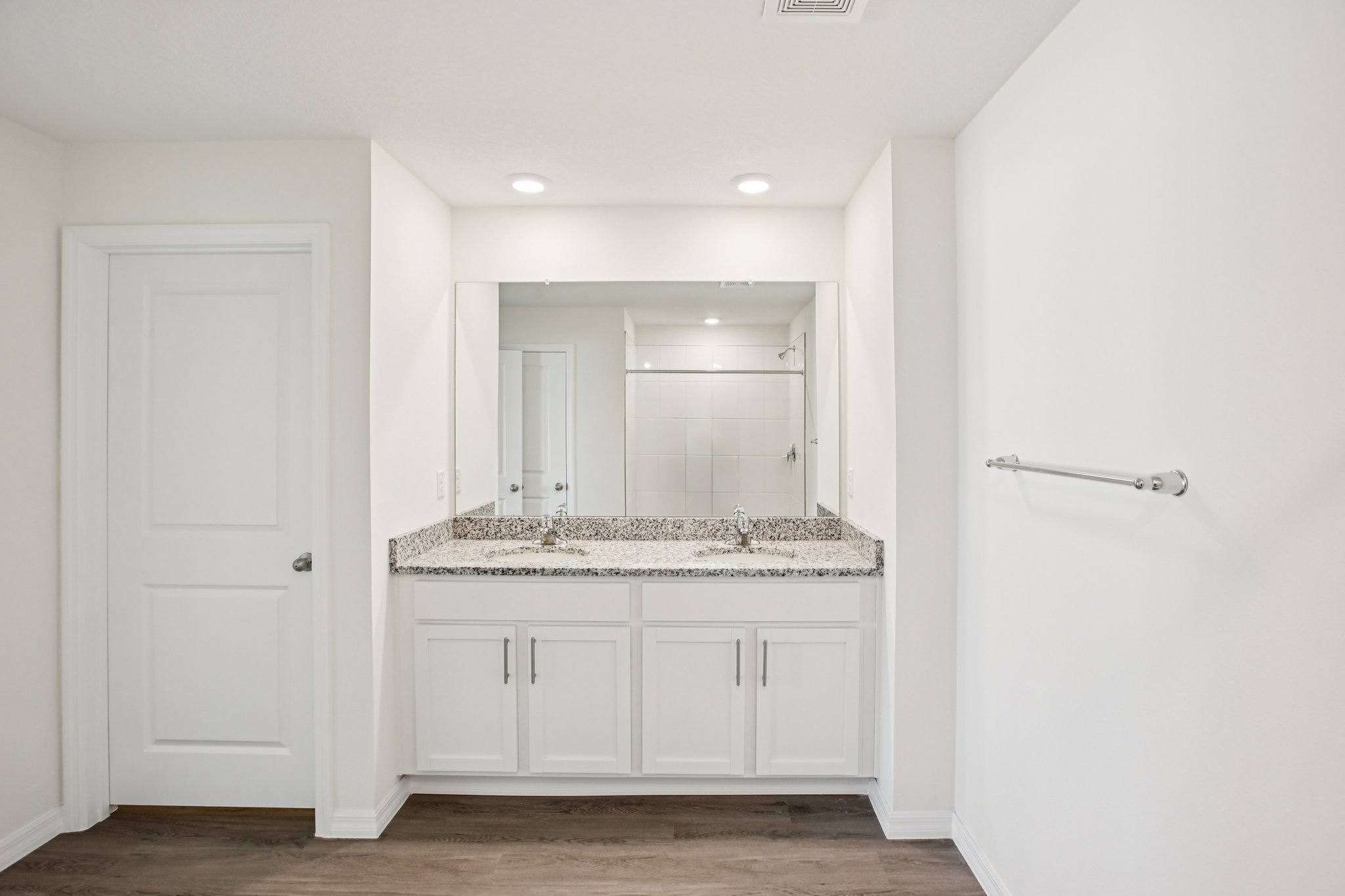 Sunflower Hill Dr-S2711-027.jpg