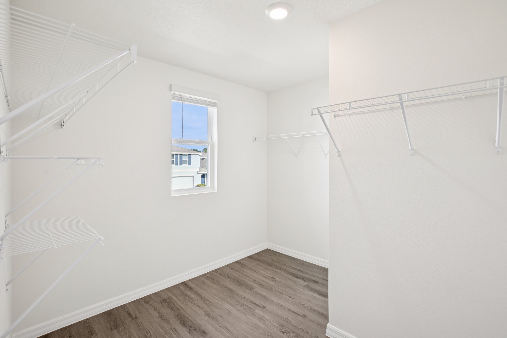 Sunflower Hill Dr-S2711-028.jpg