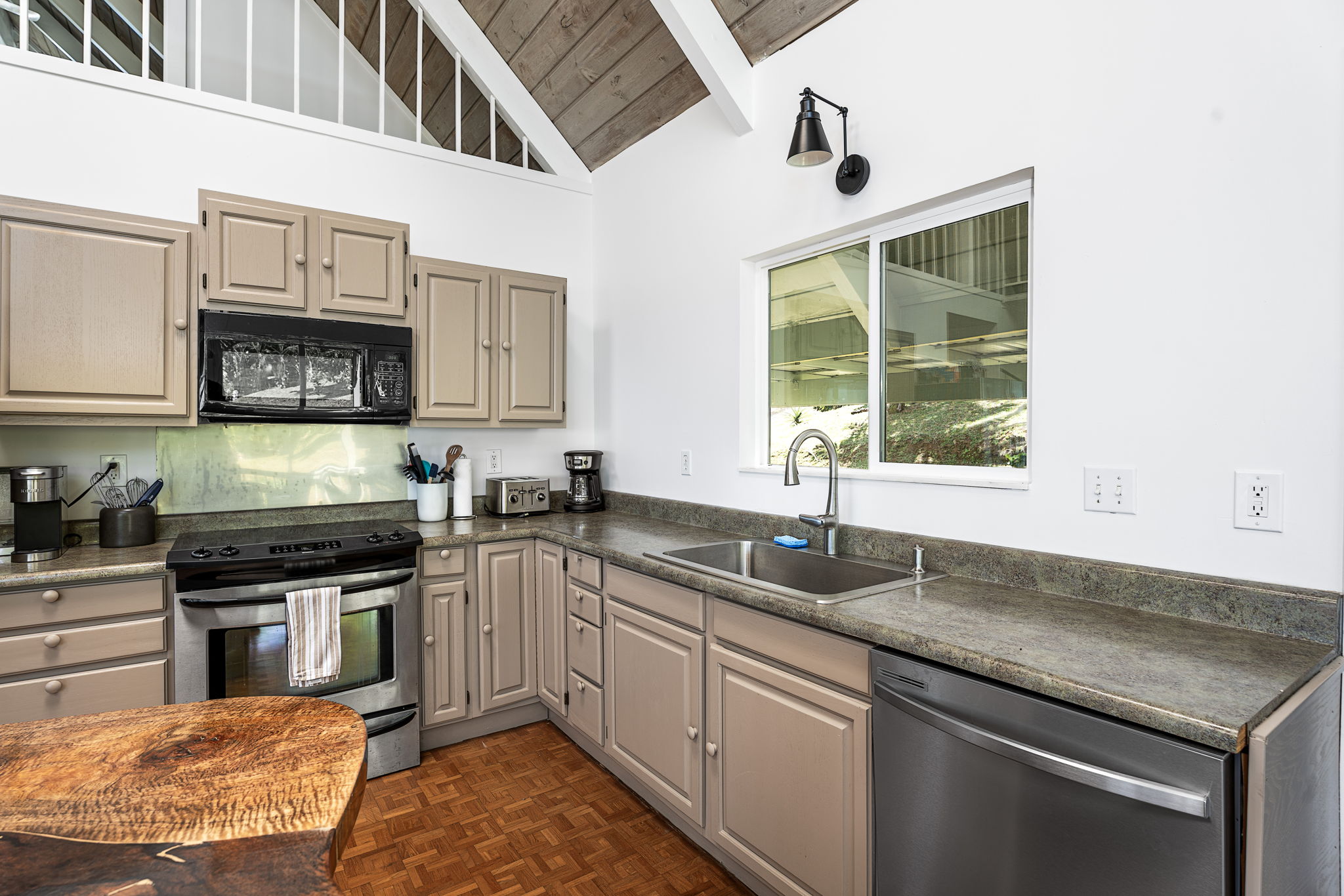 Kitchen 3