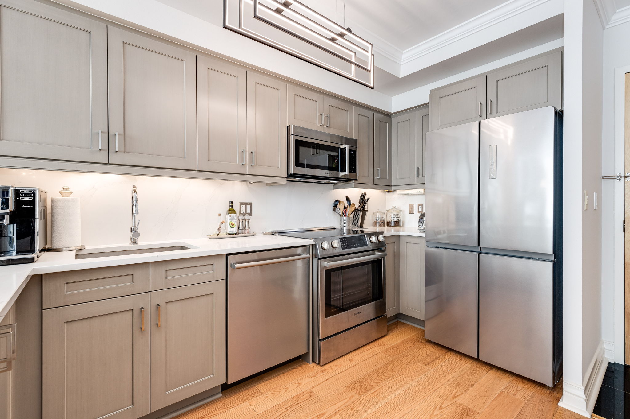 Toronto property showcase — delivered property photograph 8