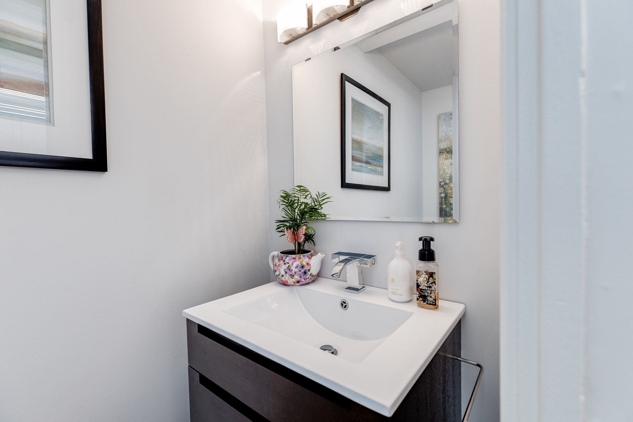 Toronto property showcase — delivered property photograph 17