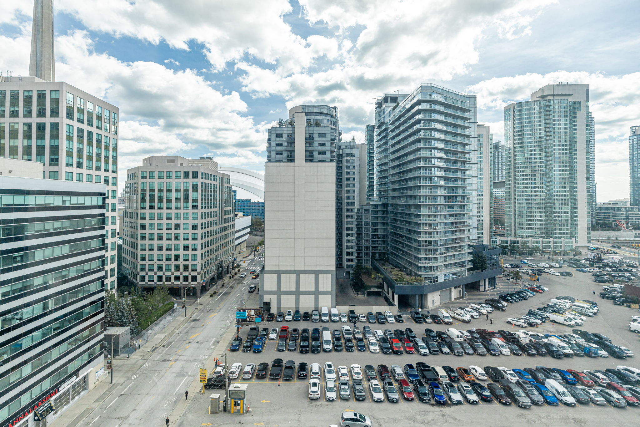 Toronto property showcase — delivered property photograph 28