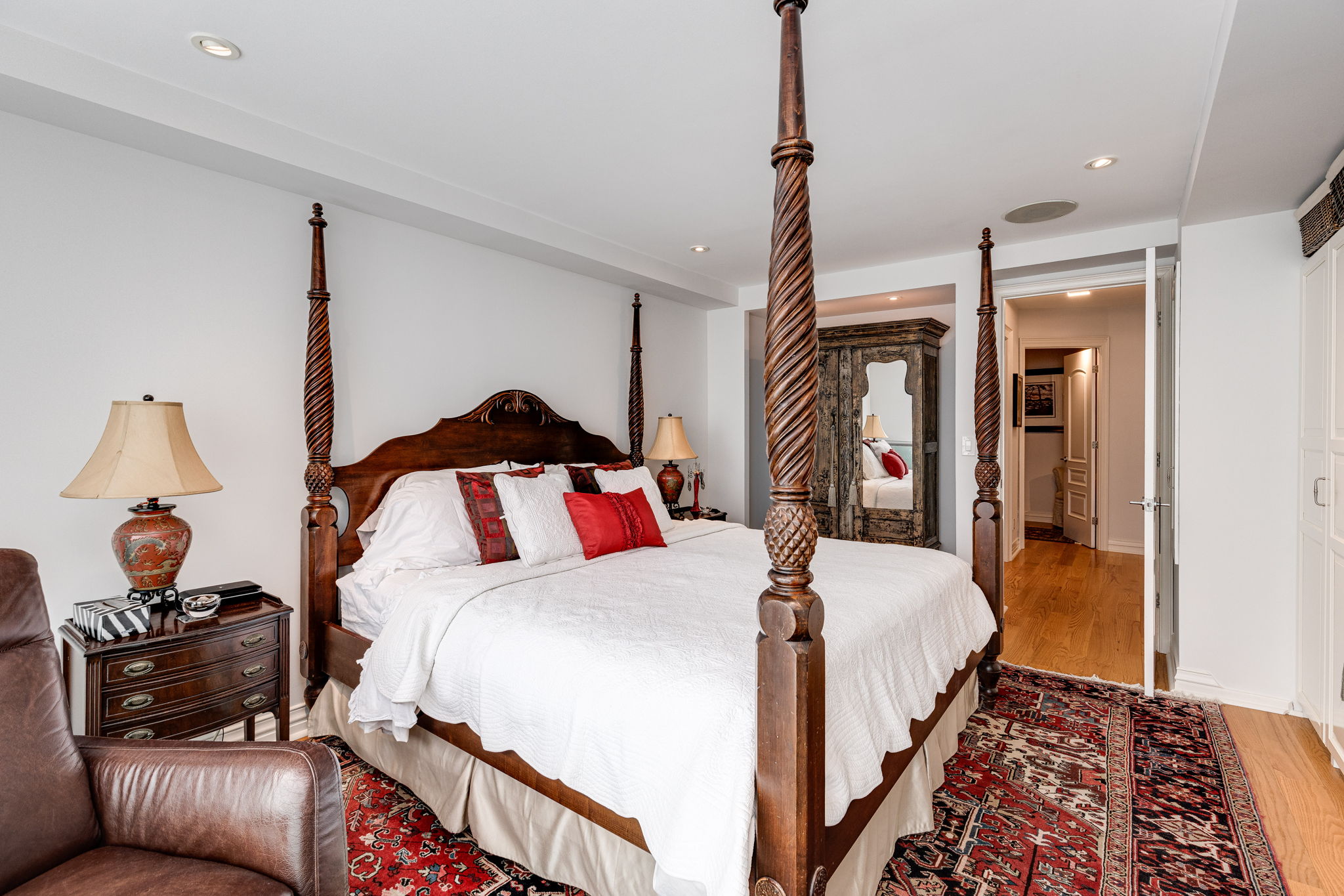 Toronto property showcase — delivered property photograph 26