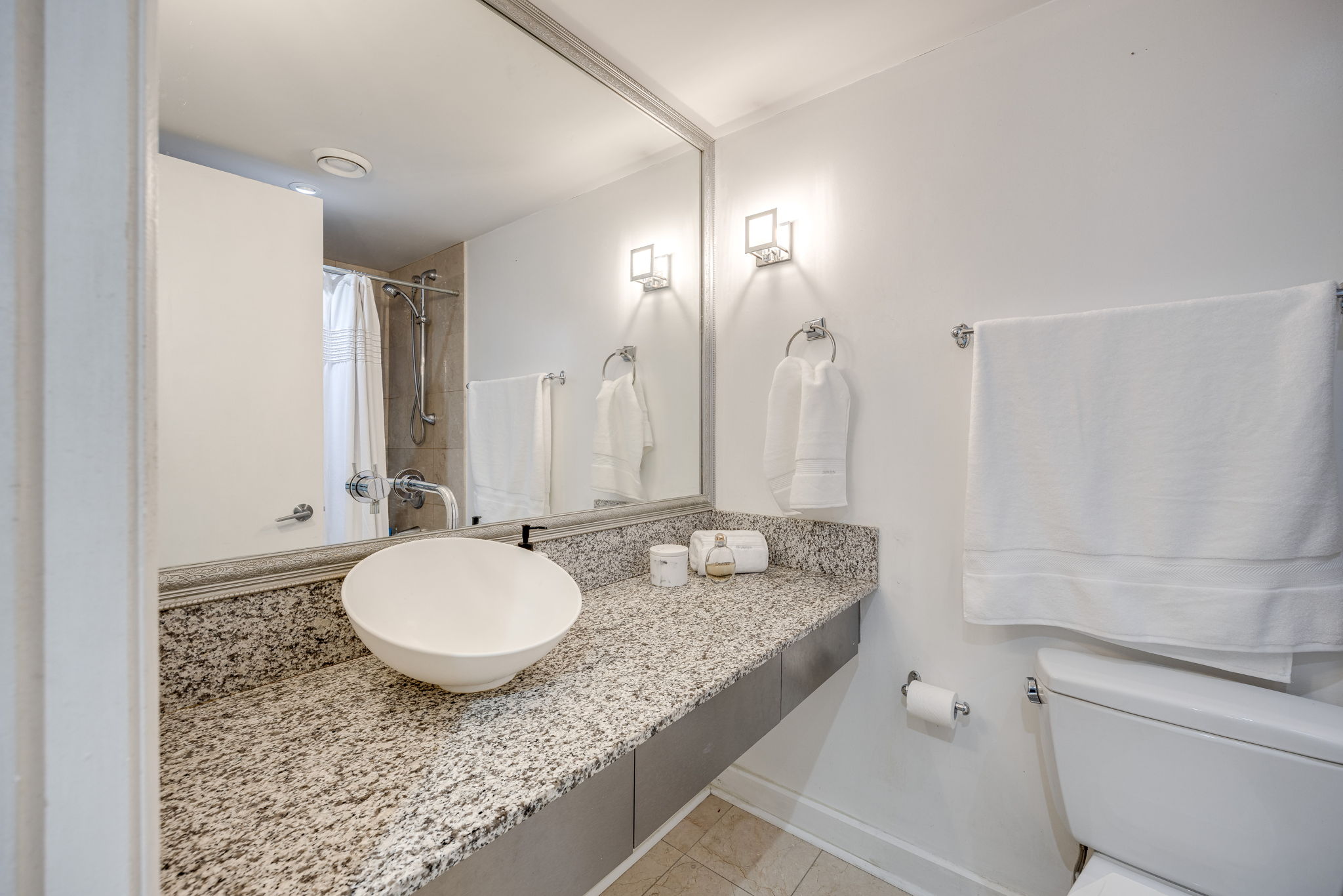 Toronto property showcase — delivered property photograph 26
