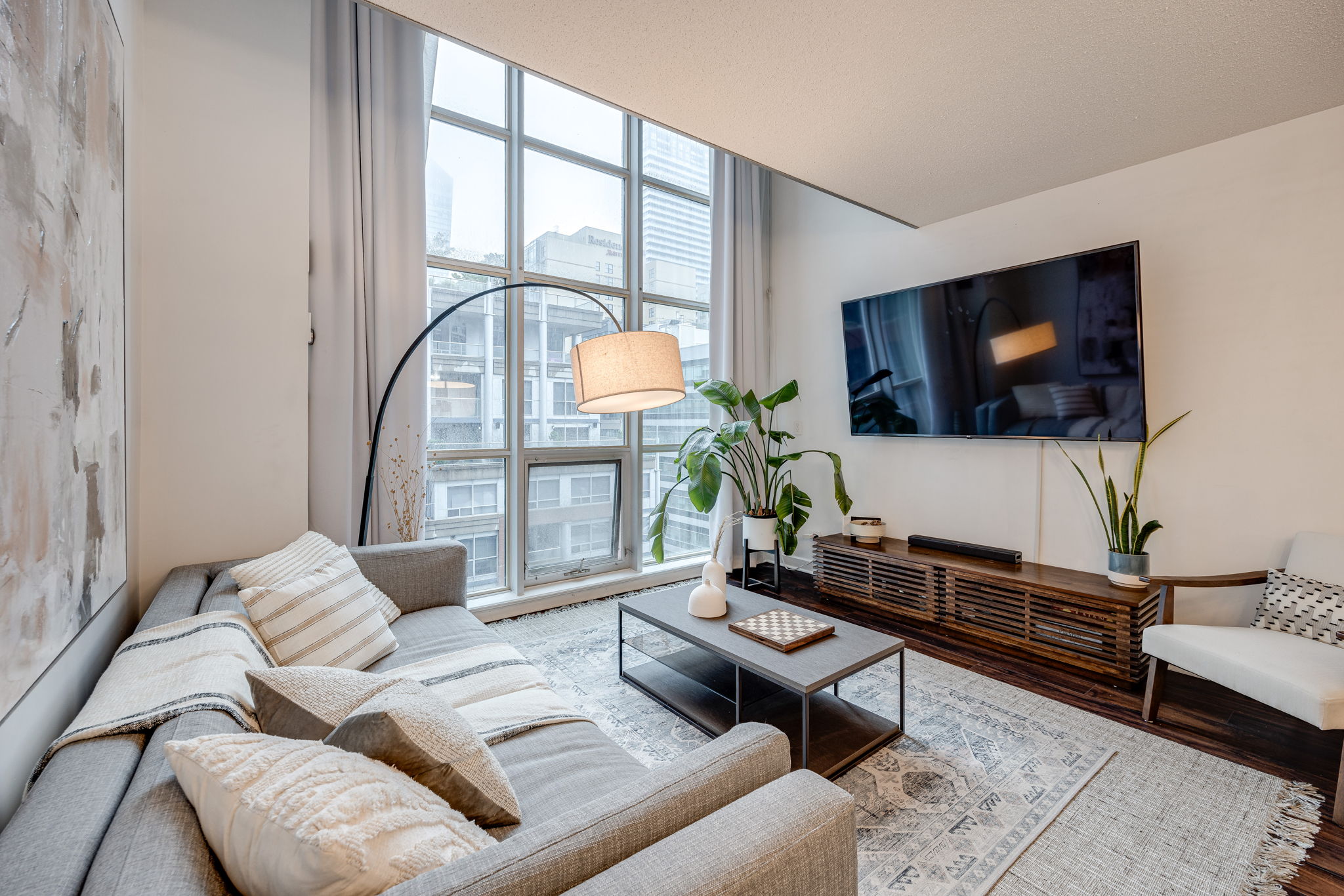 Toronto property showcase — delivered property photograph 19