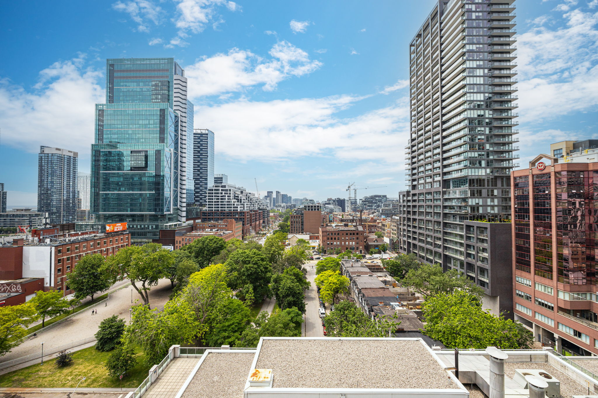 Toronto property showcase — delivered property photograph 36