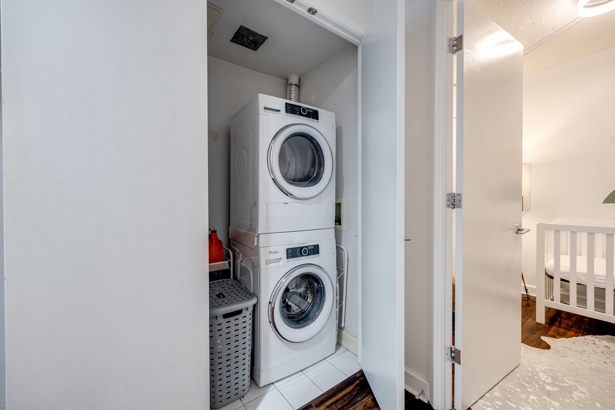 Toronto property showcase — delivered property photograph 27