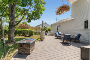Deck Natural gas line at deck, gas grill and fire pit included