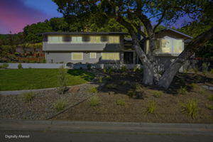  Photo 0
