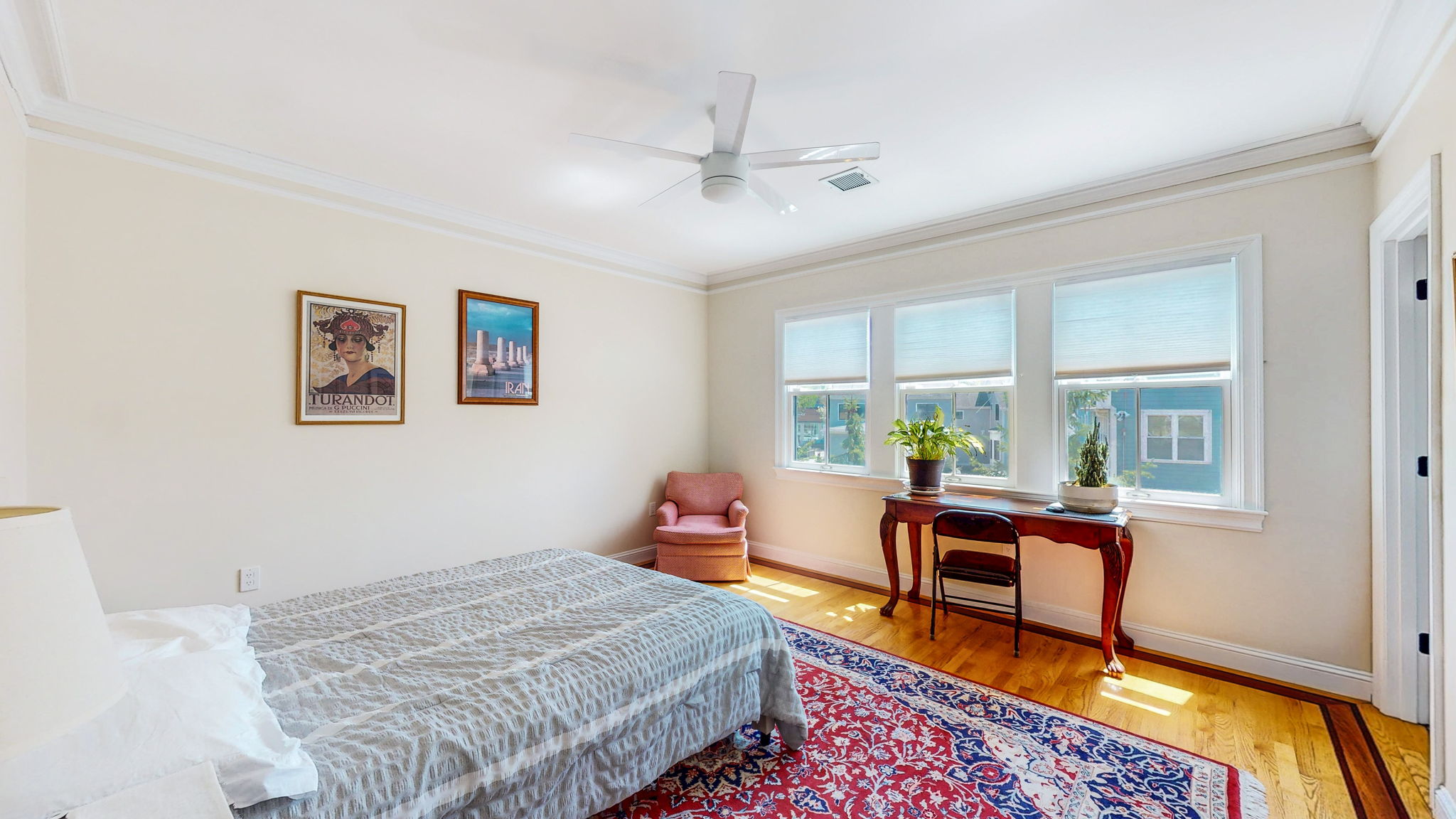  Photo 84