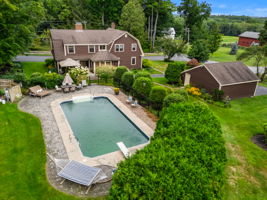 36 Cross St, Topsfield, MA 01983, USA Photo 3