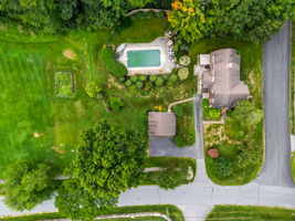 36 Cross St, Topsfield, MA 01983, USA Photo 5