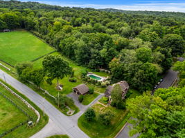 36 Cross St, Topsfield, MA 01983, USA Photo 6