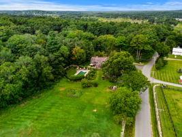 36 Cross St, Topsfield, MA 01983, USA Photo 7