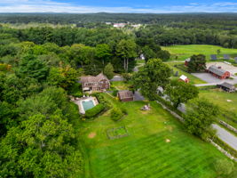 36 Cross St, Topsfield, MA 01983, USA Photo 8