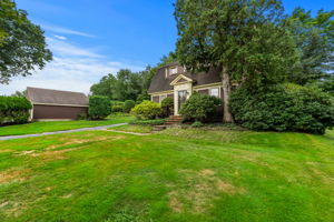 36 Cross St, Topsfield, MA 01983, USA Photo 13