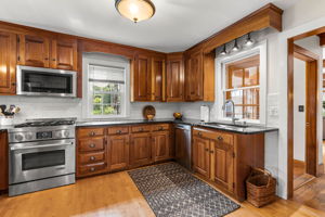 36 Cross St, Topsfield, MA 01983, USA Photo 58