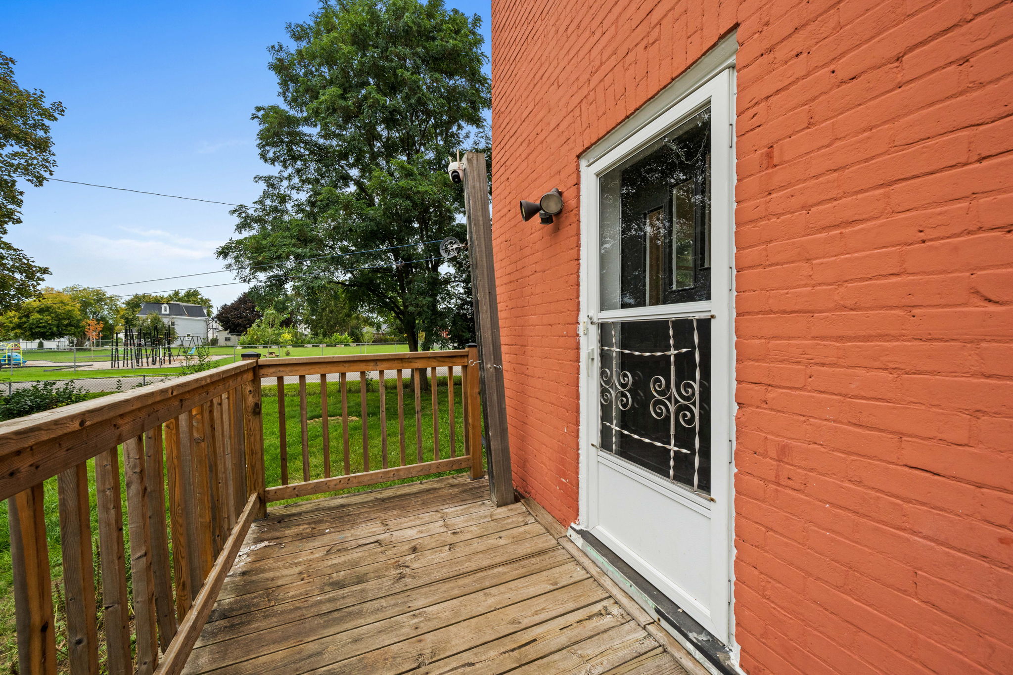  Photo 47
