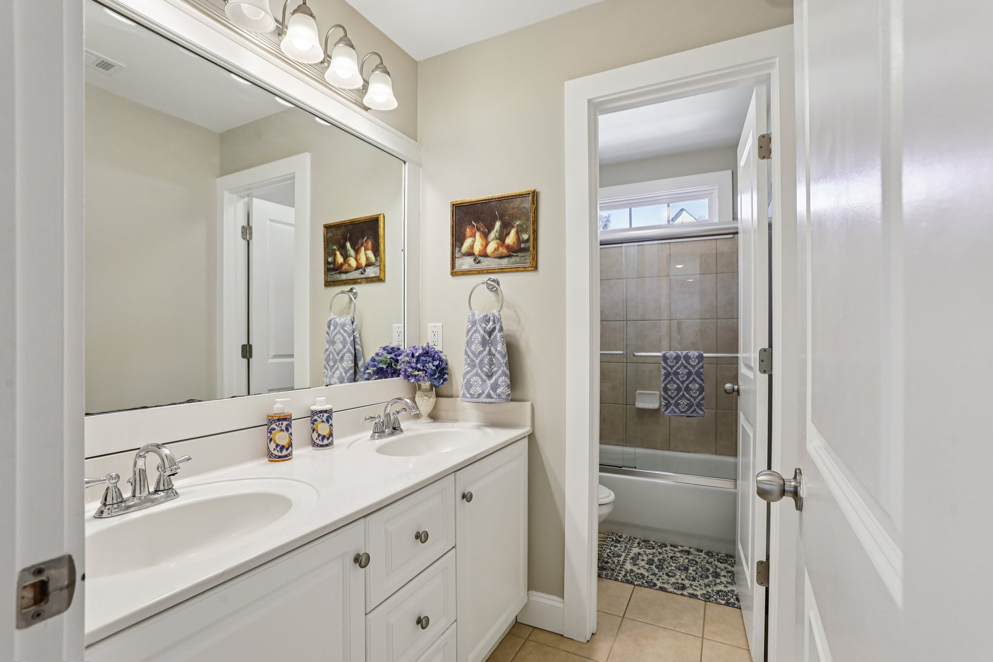 Evergreen Way-S2310-027.jpg
