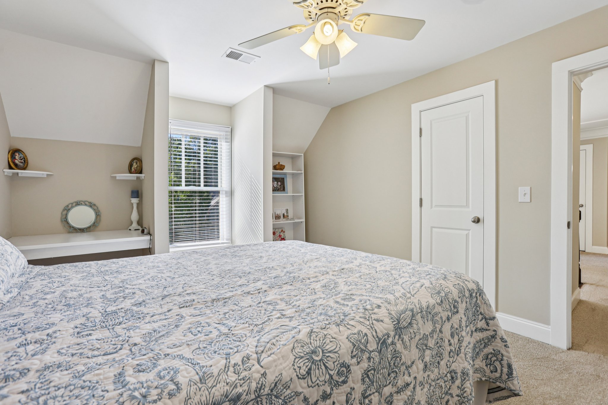 Evergreen Way-S2310-040.jpg
