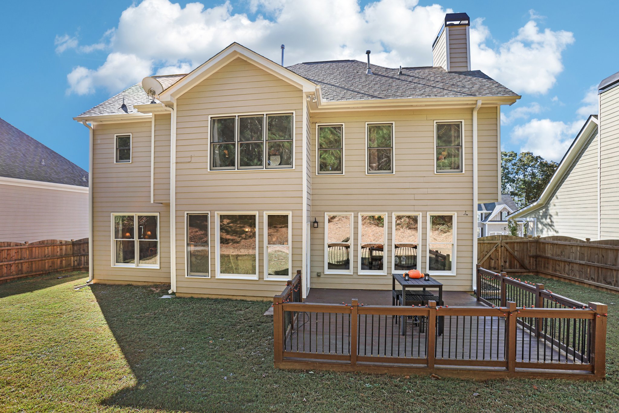 Evergreen Way-S2310-045.jpg