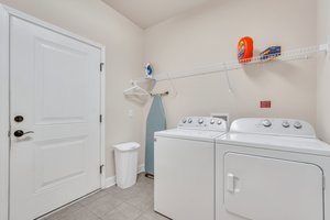  Photo 48