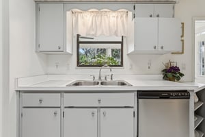 Gordon Ct-2805-017.jpg