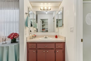 Gordon Ct-2805-029.jpg