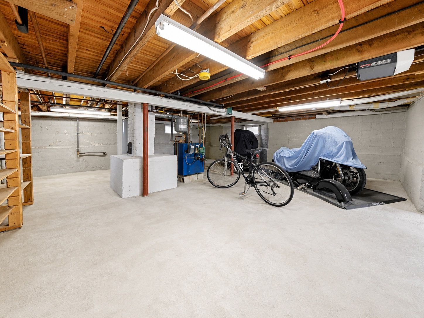 Basement - 049ff0