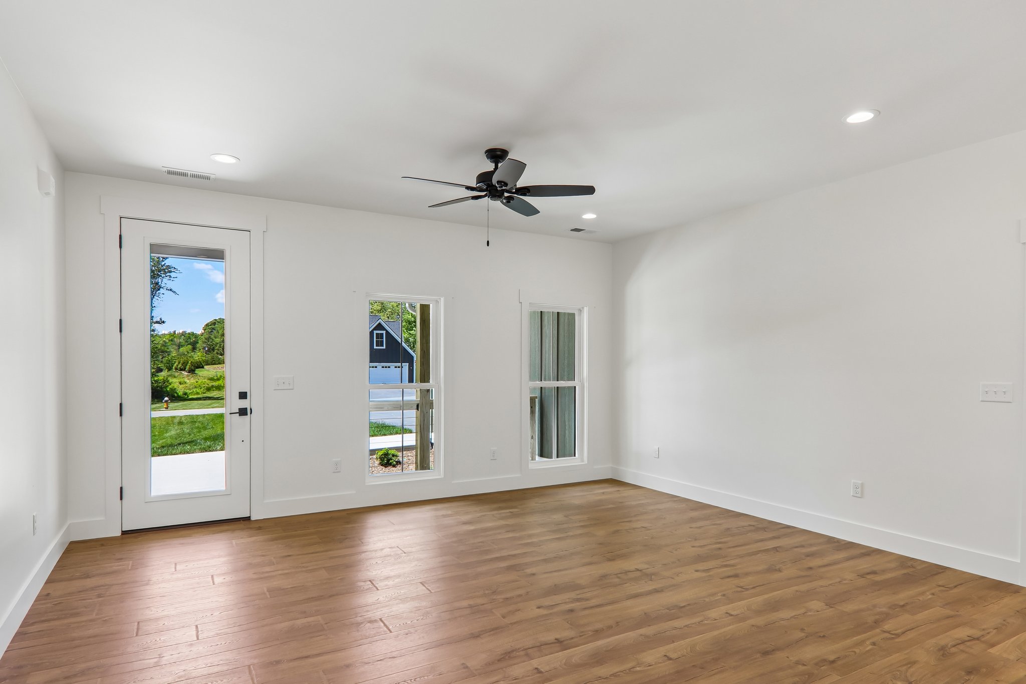Haywood Xing Dr-S1305-006.jpg