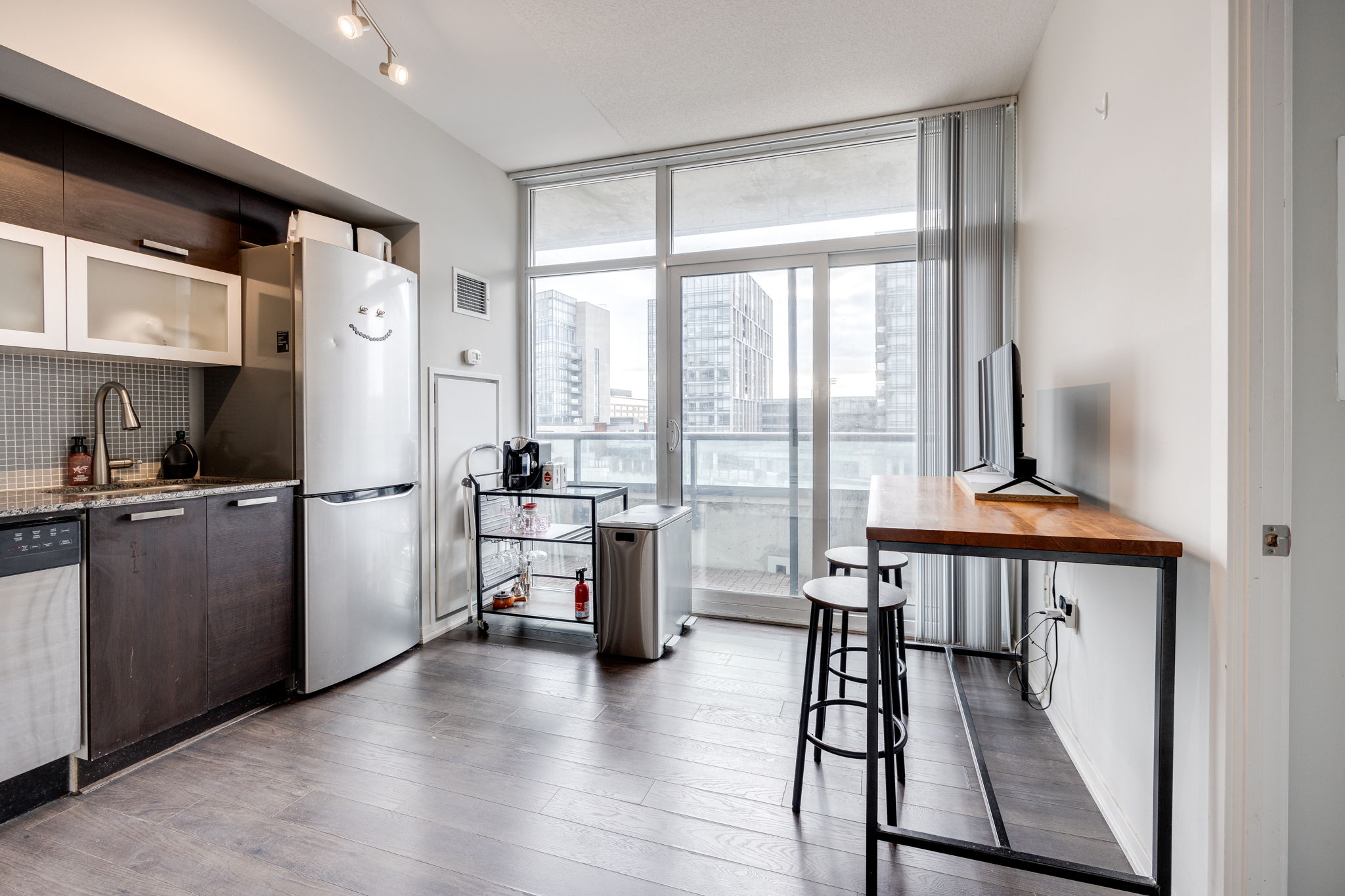 Toronto property showcase — delivered property photograph 9