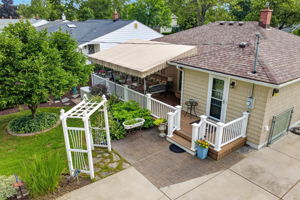  Photo 44
