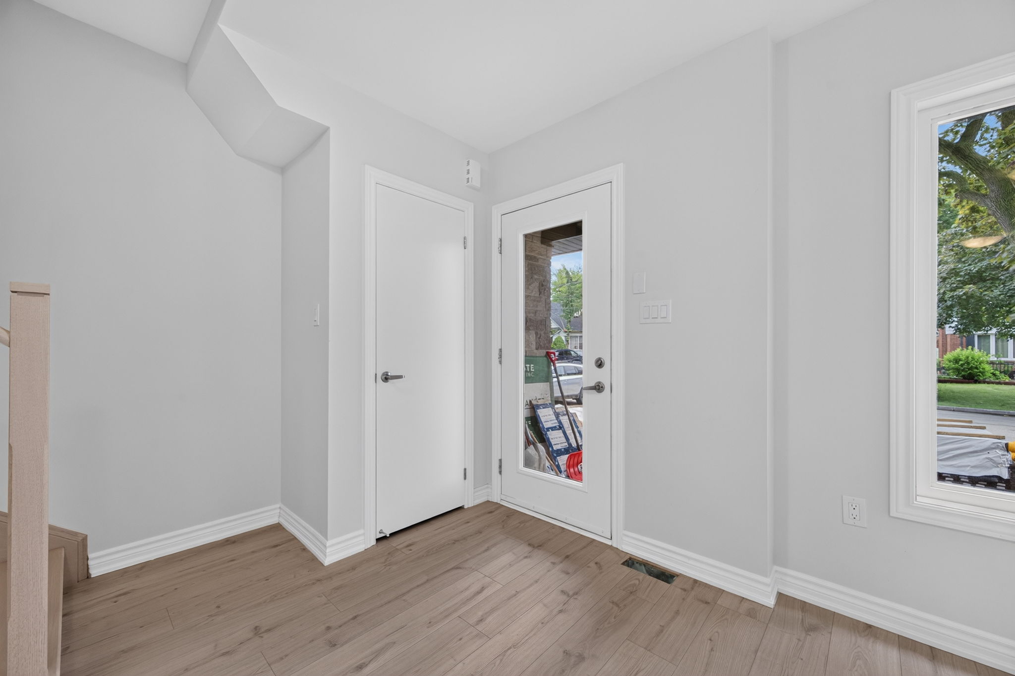 36 Luverne Ave Toronto, ON M3H 1R6
